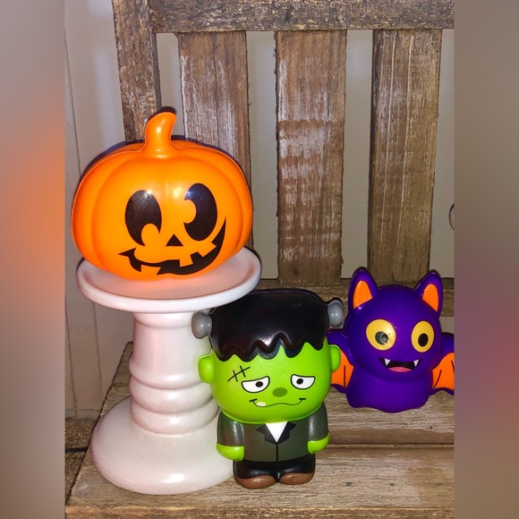 🖤 5X SPOOKY KAWAII SQUISHYS 🖤 - Picture 6 of 6